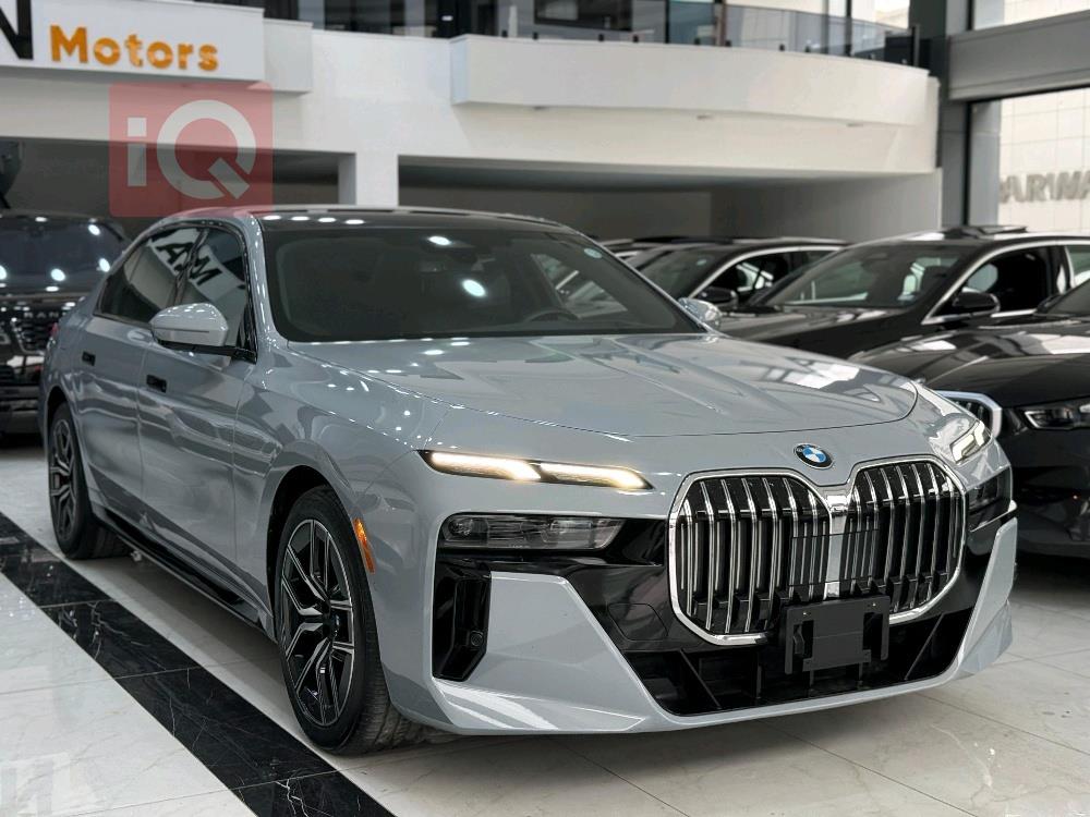 بي ام دبليو الفئة 7